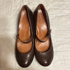 Naya Genuine Leather Mary Jane 2 1/4 heels